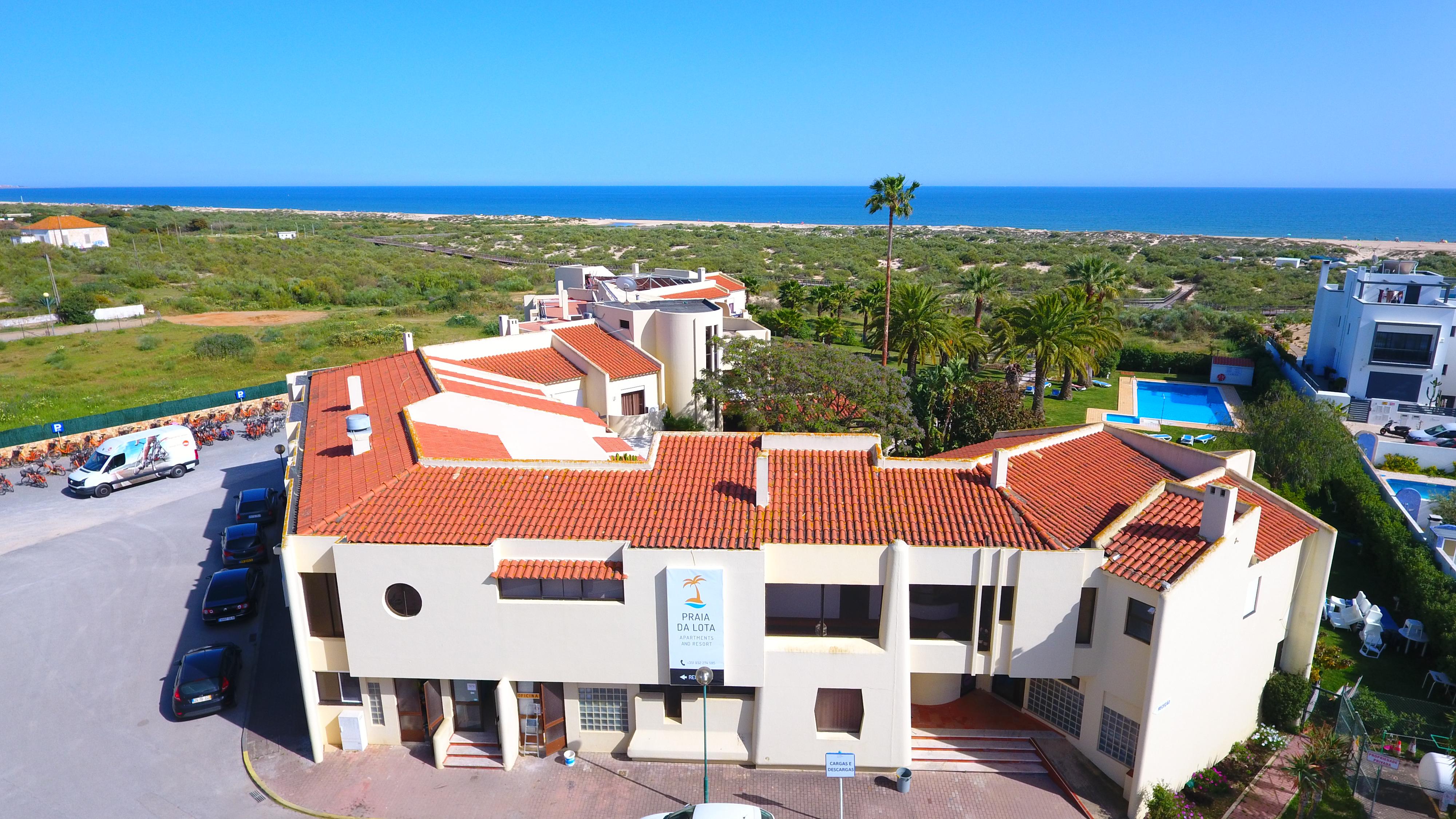 Praia Da Lota Resort - Beachfront Hotel Manta Rota Zewnętrze zdjęcie
