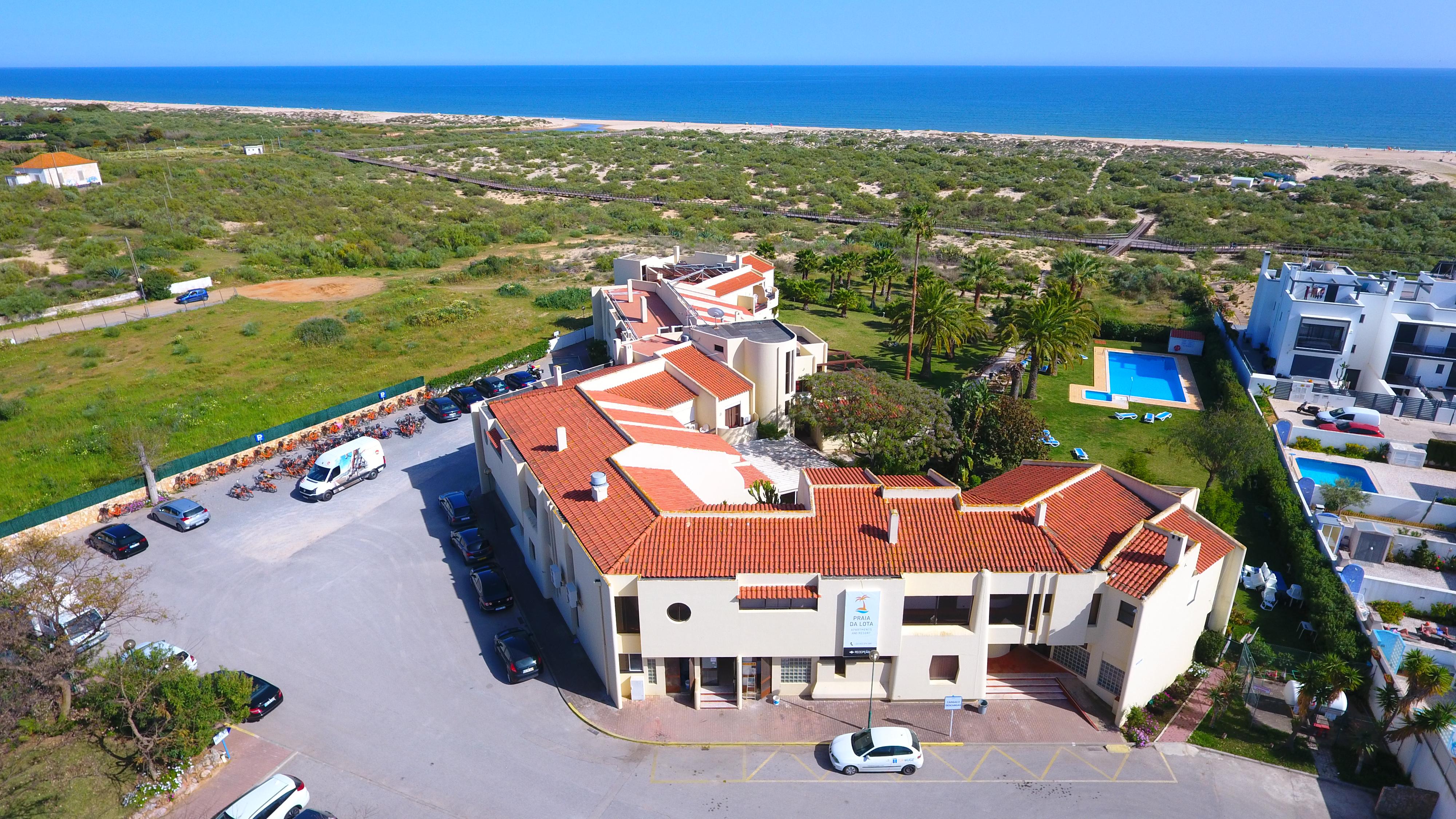 Praia Da Lota Resort - Beachfront Hotel Manta Rota Zewnętrze zdjęcie