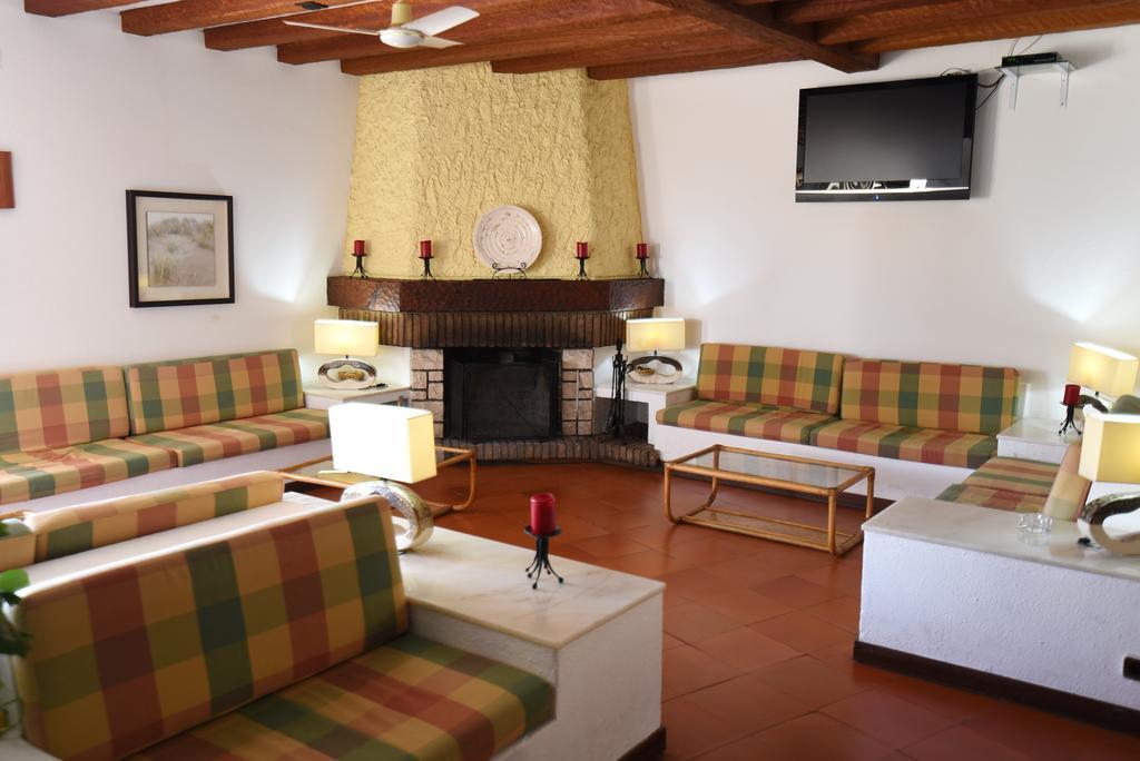 Praia Da Lota Resort - Beachfront Hotel Manta Rota Zewnętrze zdjęcie
